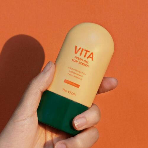 TheYEON Гель солнцезащитный освежающий - Vita fresh gel sun screen SPF50+/PA +++, 50мл — изображение 3