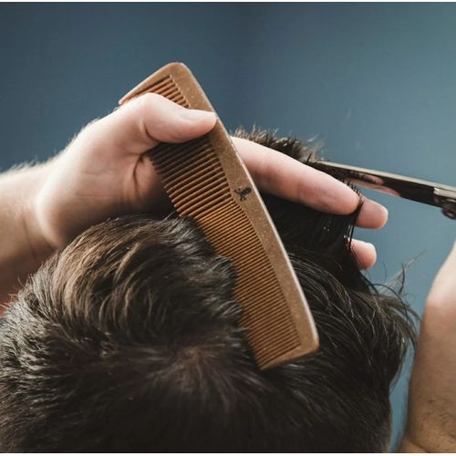 The Bluebeards Revenge Liquid Wood Styling Comb - Расческа для волос из жидкого дерева — изображение 5