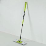Швабра для мытья пола плоская, 2 насадки из микрофибры 41x12 см, стальной телескопический черенок 94-129 см
